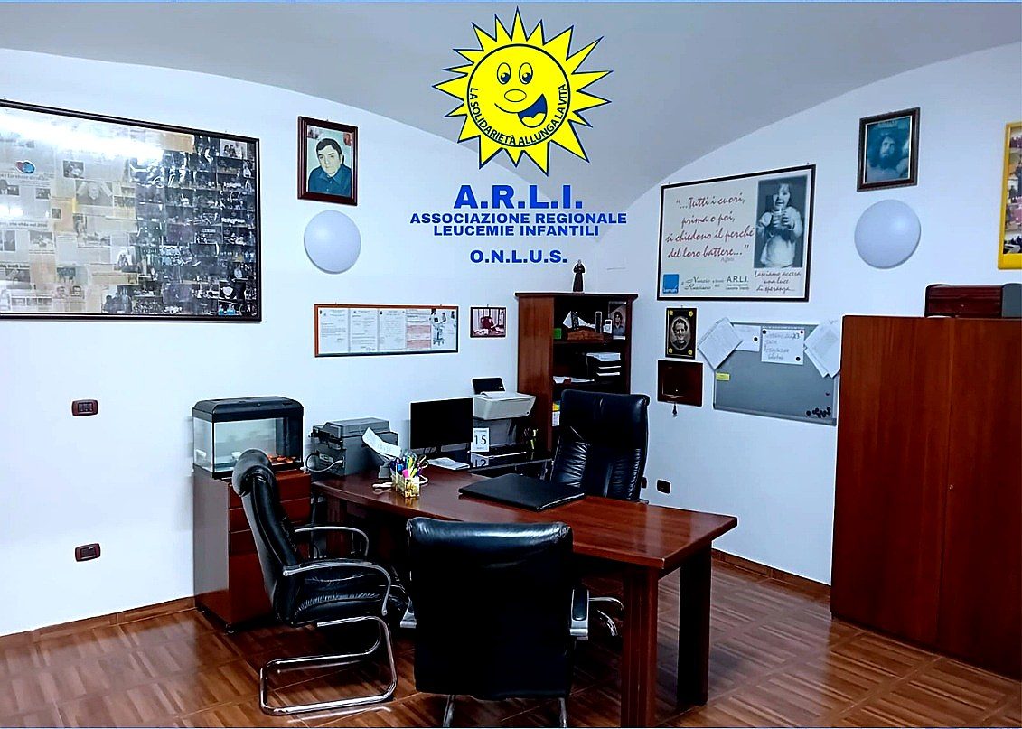 Interno della sede operativa A.R.L.I. a Napoli